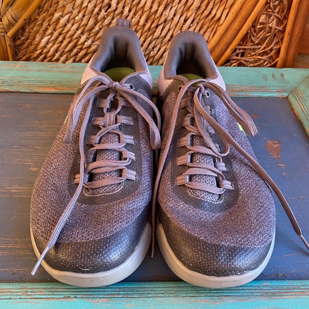 Under Armour Gray and Black Sneakers Athletic Shoes Size 10.5